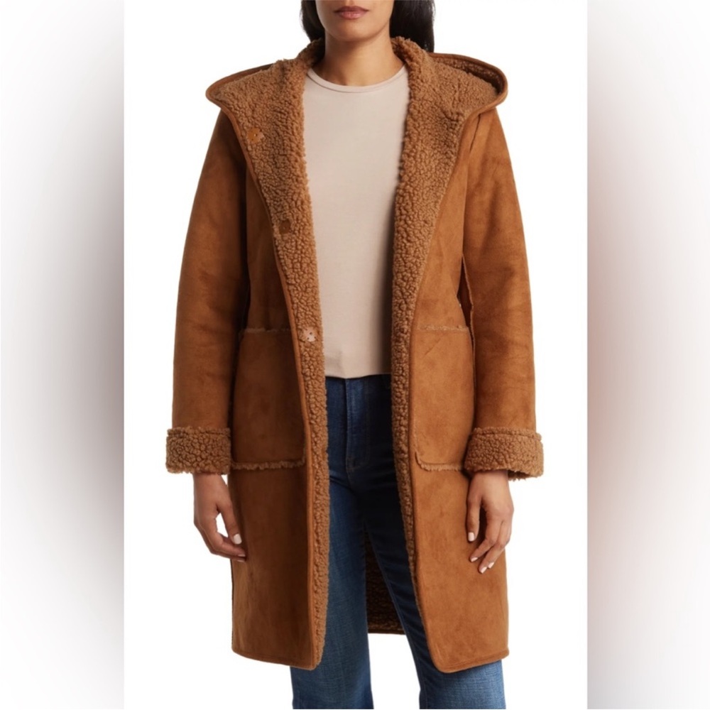 Michael kors Faux Shearling Lined Hooded
Faux Suede Coat Size Medium - Picture 12 of 12